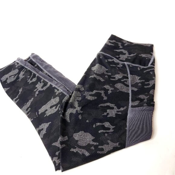Fabletics Women's Small Powerhold Leggings Camo Pockets - Picture 1 of 4